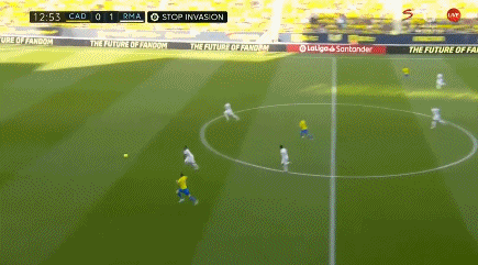 波兰主帅：要帮扎莱夫斯基找回状态；我觉得莱万还没决定未来