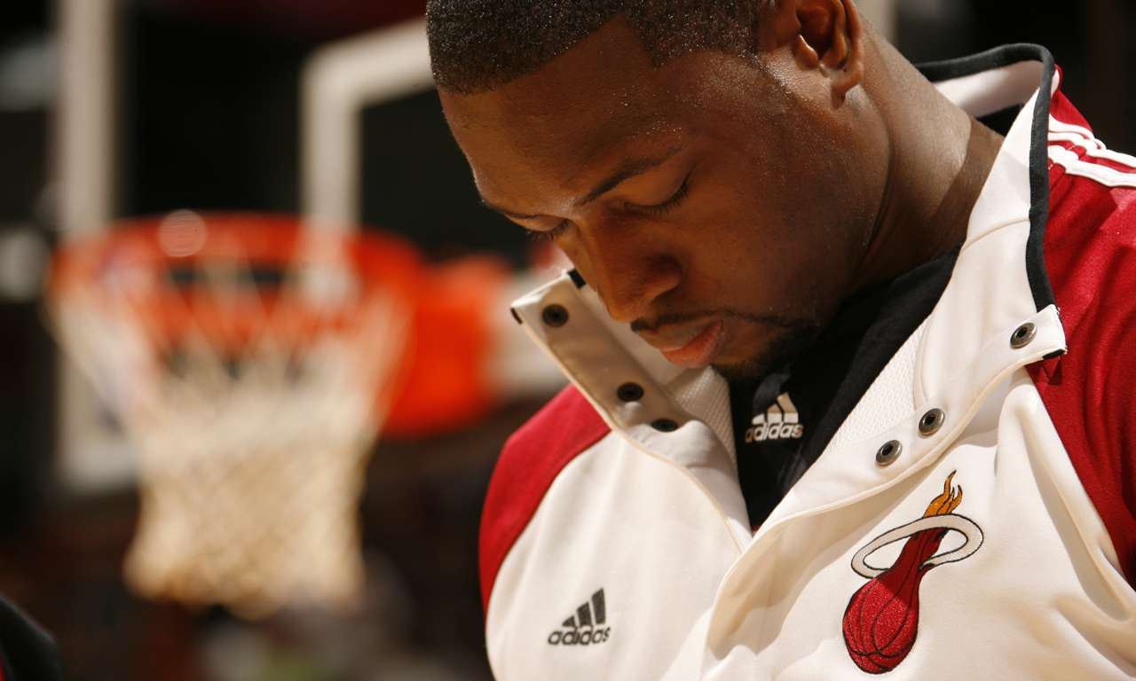 要打出来了？徐昕vs辽宁男篮砍14分6板2助 赛后采访逗乐记者（徐昕对阵辽宁砍14分6板2助，赛后妙语逗笑记者：要迎来爆发了吗？）