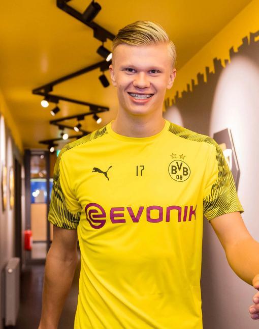 美国Mega Millions头奖累积至12亿美元