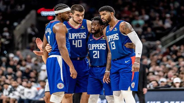 还要补强！英媒：桑德兰有意签下特罗姆瑟中场小将达尔（继续补强？英媒称桑德兰有意引进特罗姆瑟中场新星达尔）