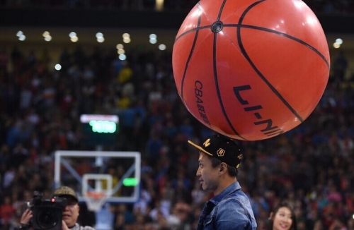 队报解析KK状态下滑：偏爱欧冠而非联赛，漫长赛季难保持状态（队报：KK状态走低，重欧冠轻联赛，漫长赛季难保稳定）