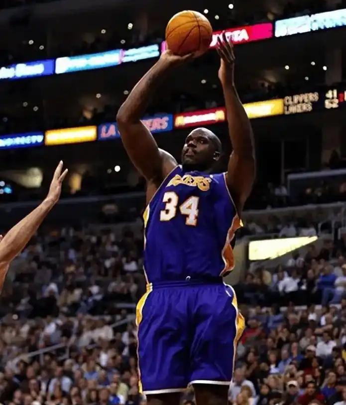 国米本赛季欧冠取胜对手均在附加赛区之外，最高排名第25（本季欧冠，国米击败对手均不在附加赛区内，最高仅第25位）