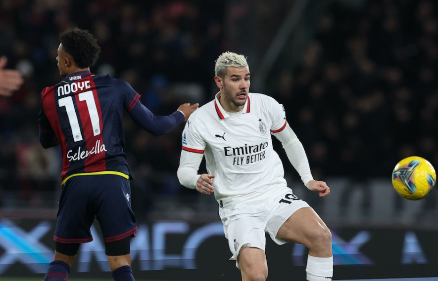 客场1-3输给利兹联 暴露切尔西最大短板 只能争五&无力争冠（客场1-3负于利兹联 切尔西短板尽显 争冠无望恐仅争五）